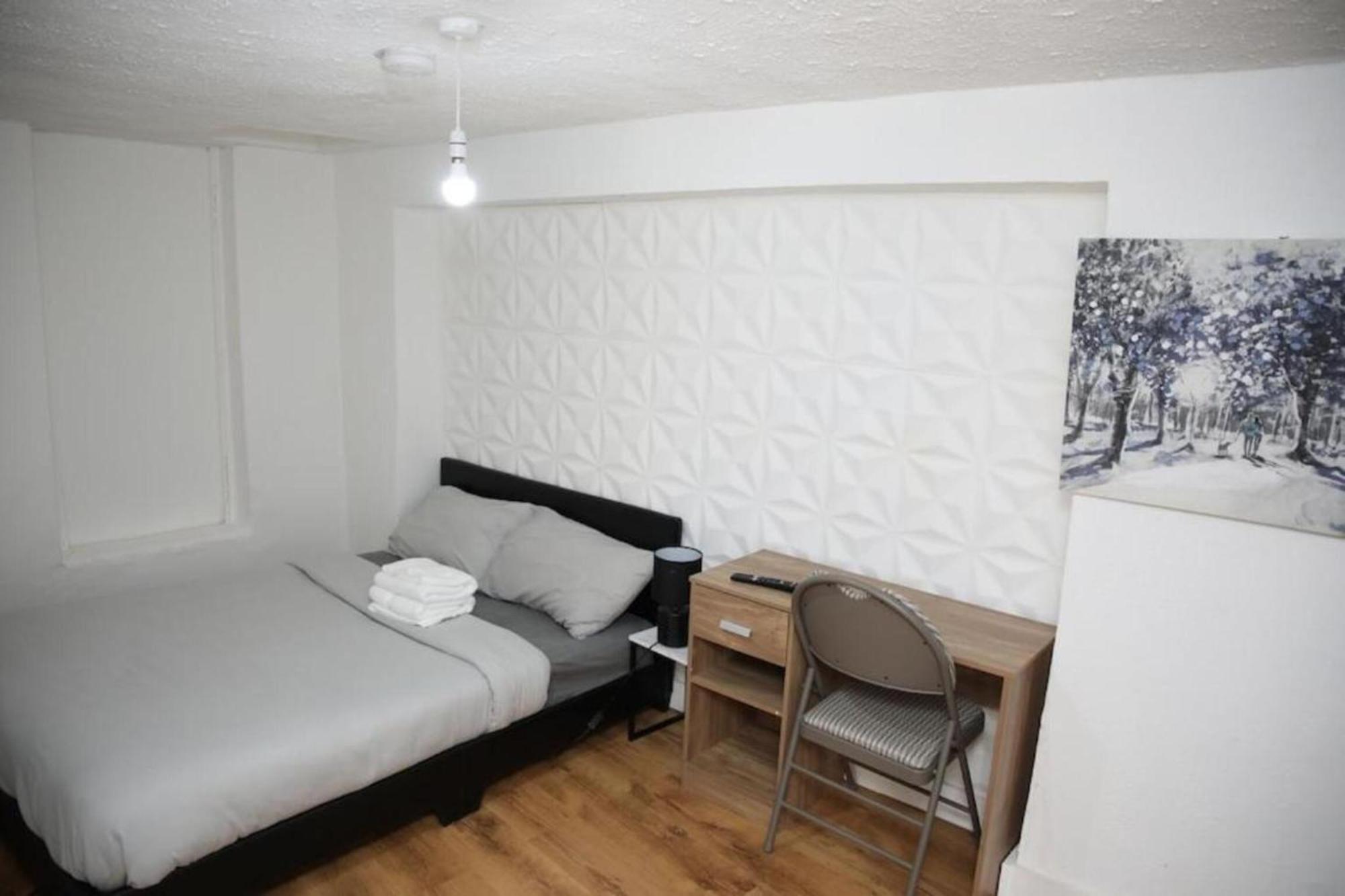 Oyo Timi Holiday Homes Londra Exterior foto