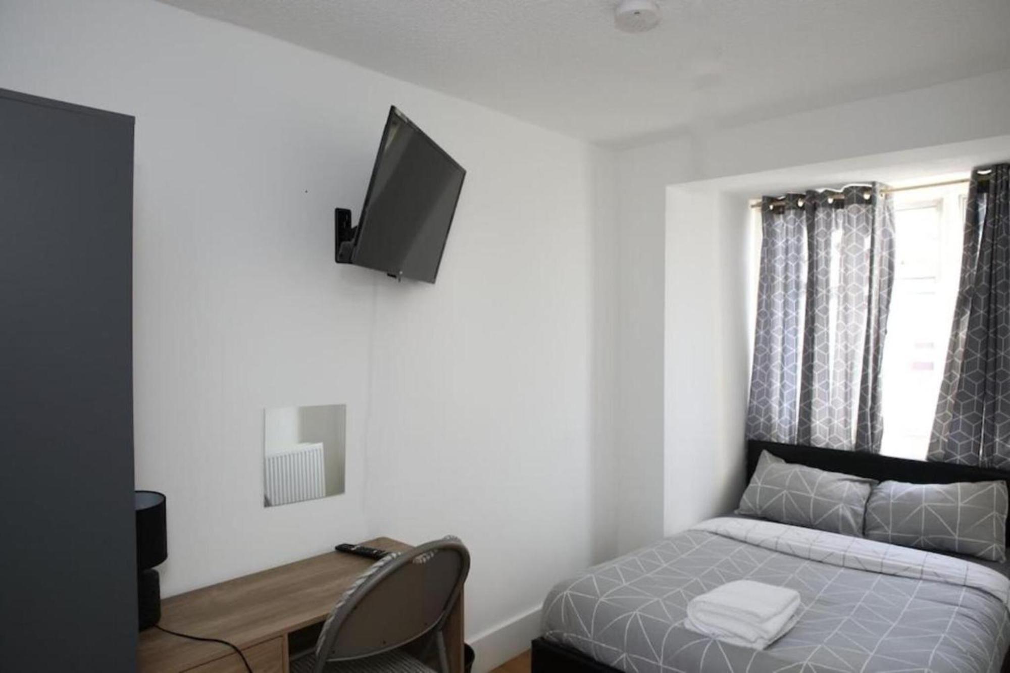 Oyo Timi Holiday Homes Londra Exterior foto